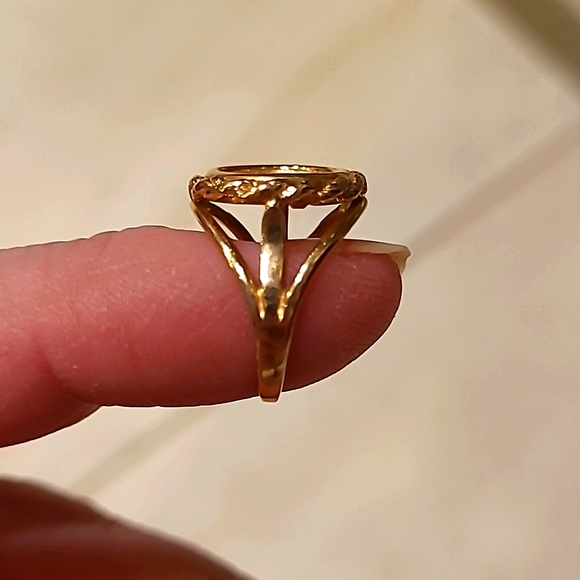 PANDA GOLD COIN RING - Picture 3 of 10